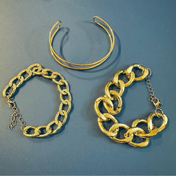 Gold Stack of 3 Chunky Bracelets - Picture 3 of 3